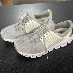 On Cloud Running - Cloudswift womens 9